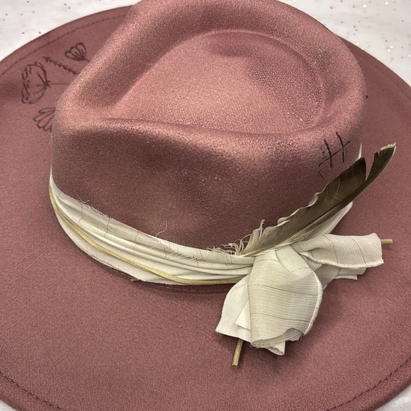 Custom hat - Picture 3 of 3